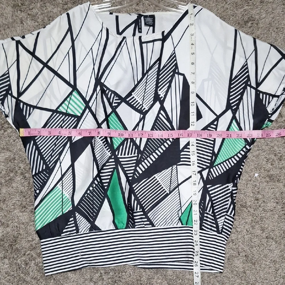 New Directions Black White Green Geometric Blouse-S